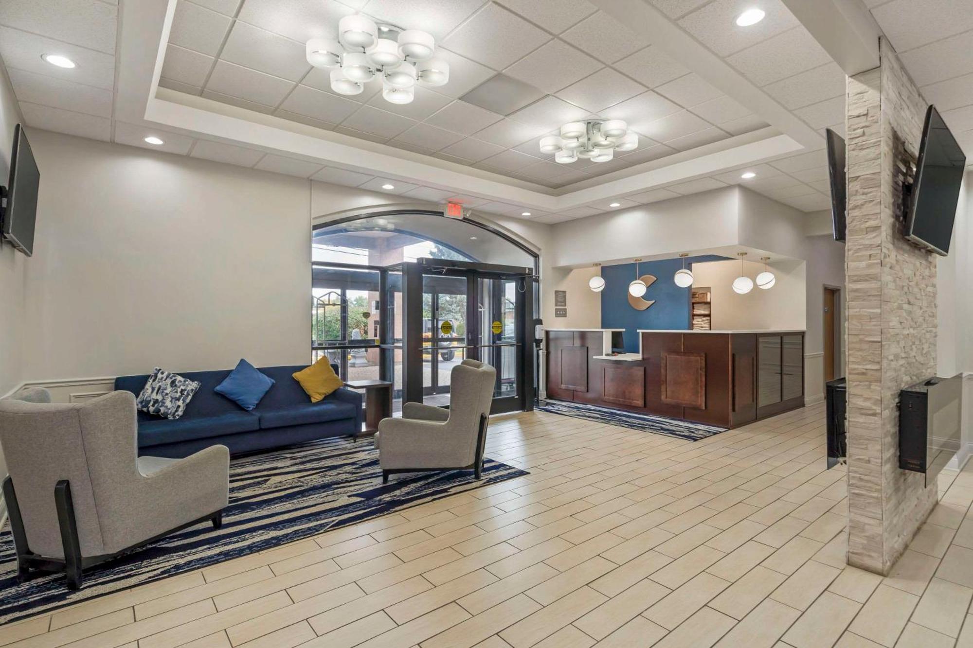 Hotel Comfort & Mundelein-vernon Hills Mundelein