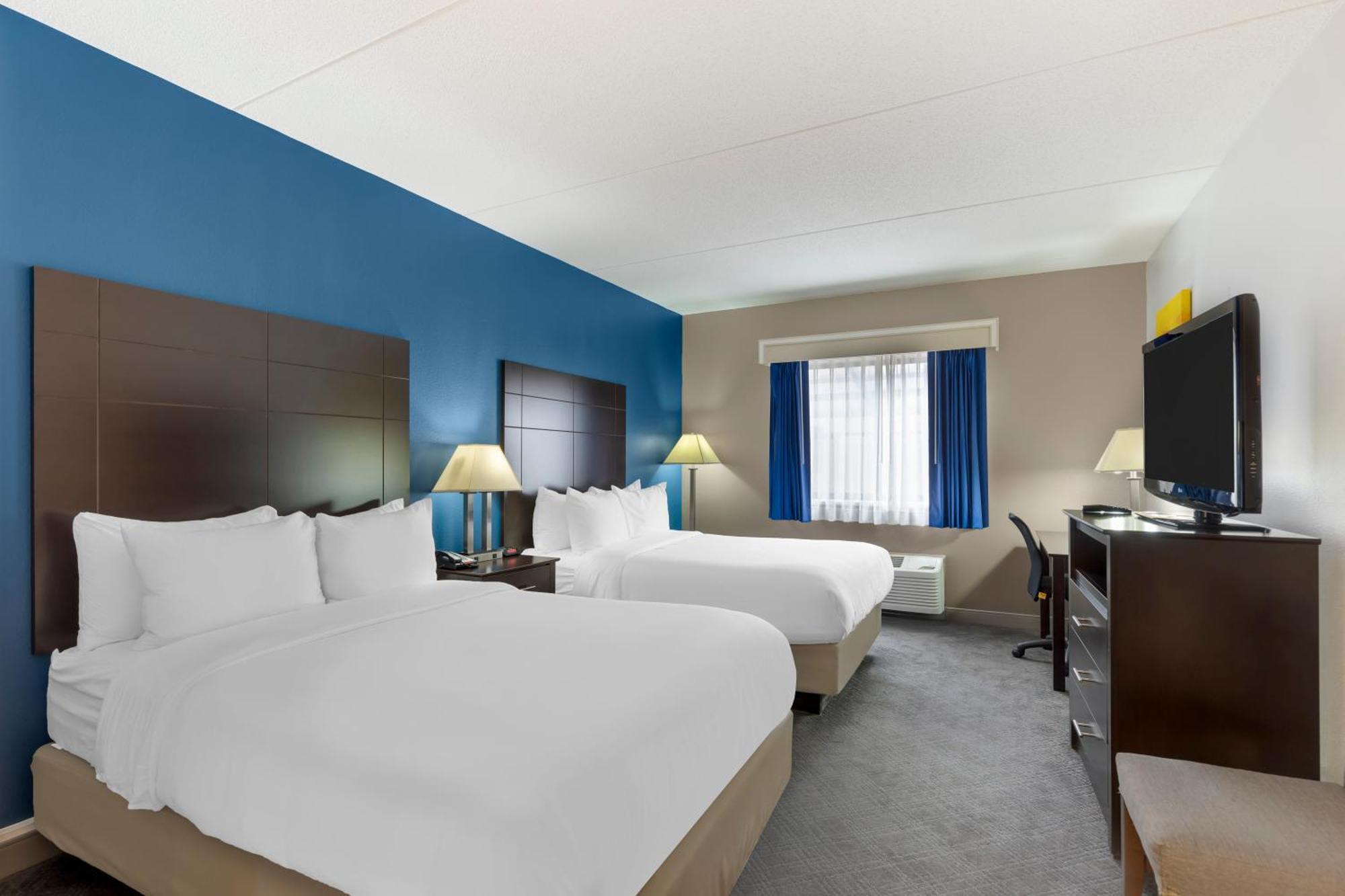 Hotel Comfort & Mundelein-vernon Hills 2*