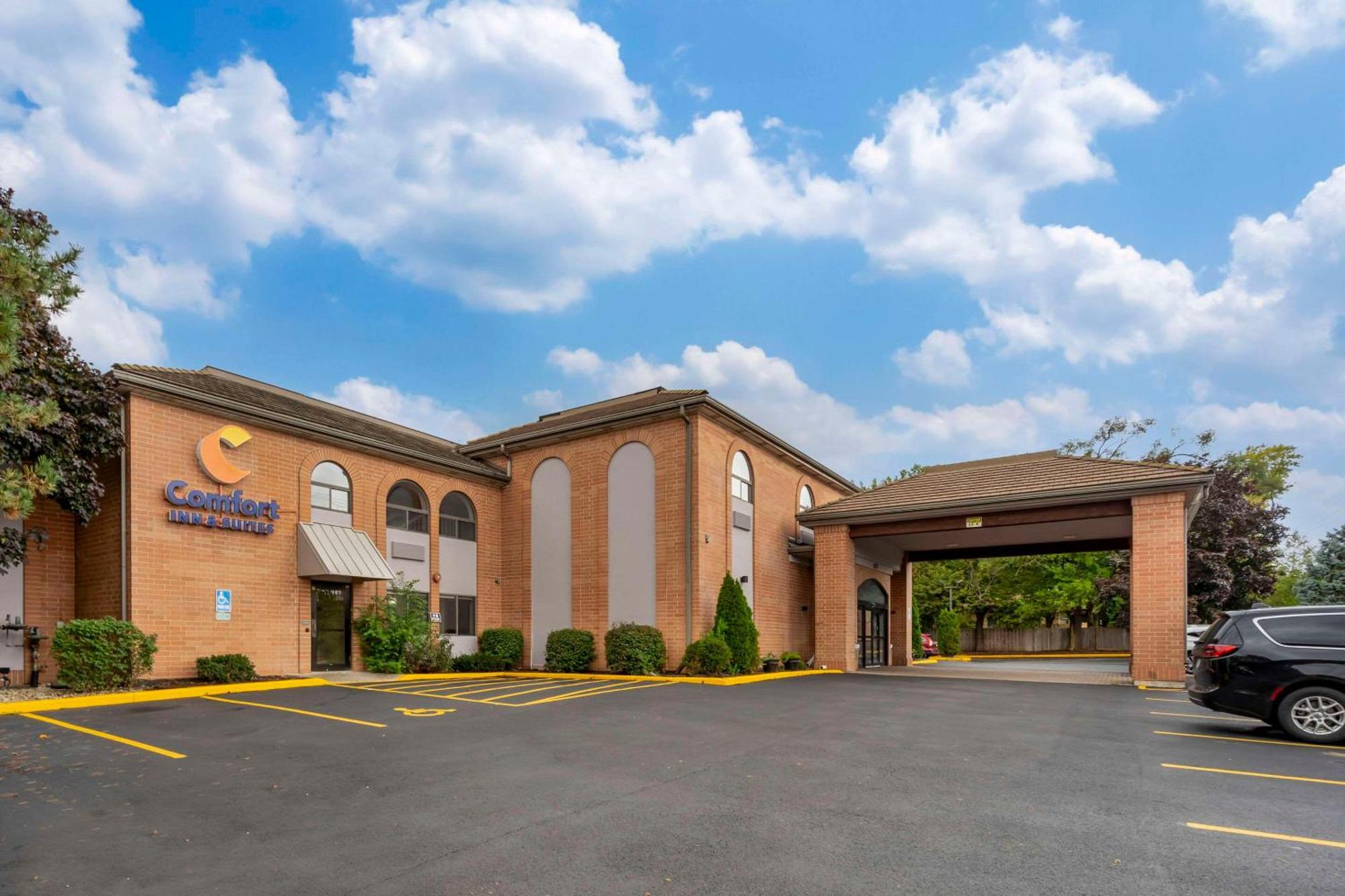 Comfort & Mundelein-vernon Hills Hotel